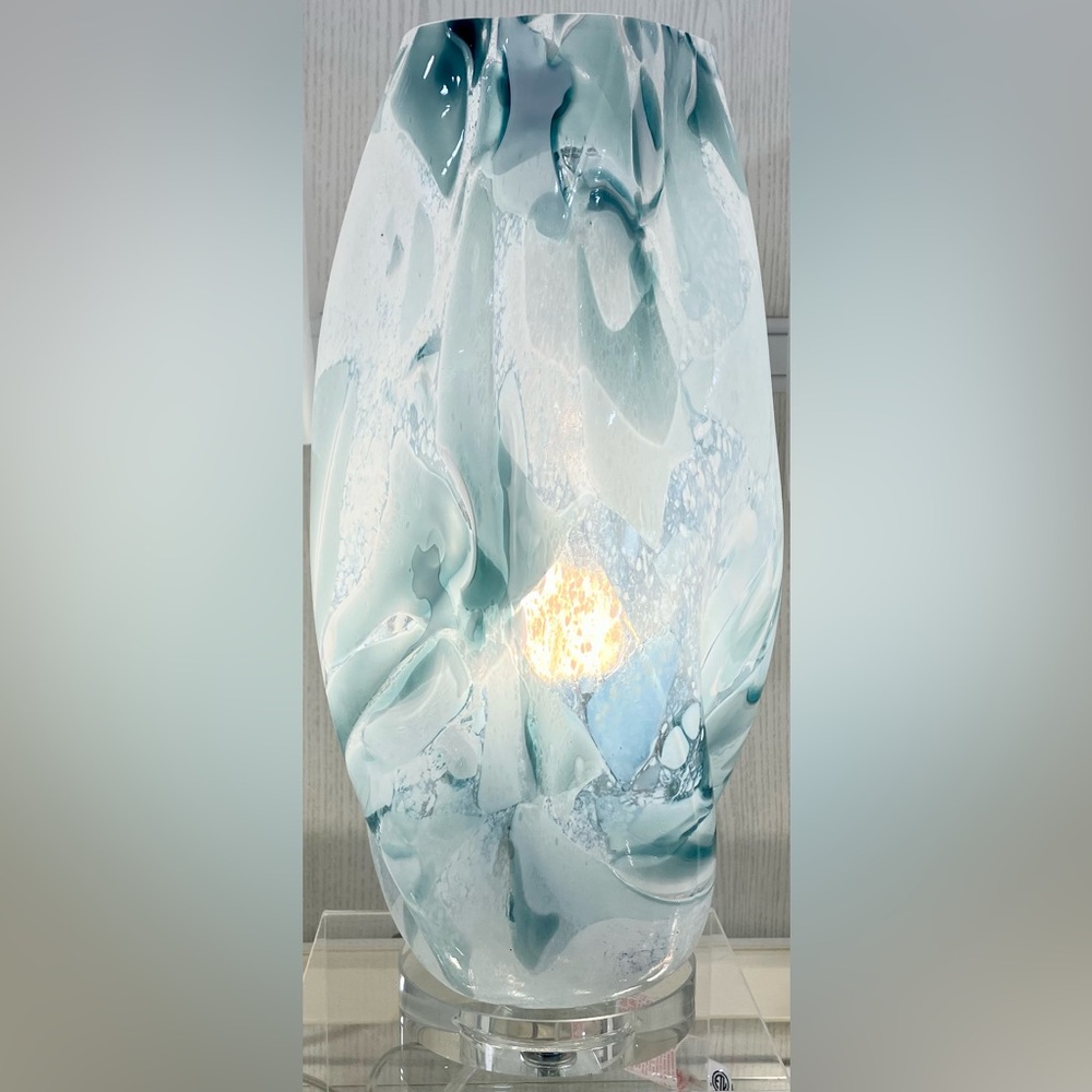 Tommy Bahama Small Glass  Blue Fusion table top lamp New